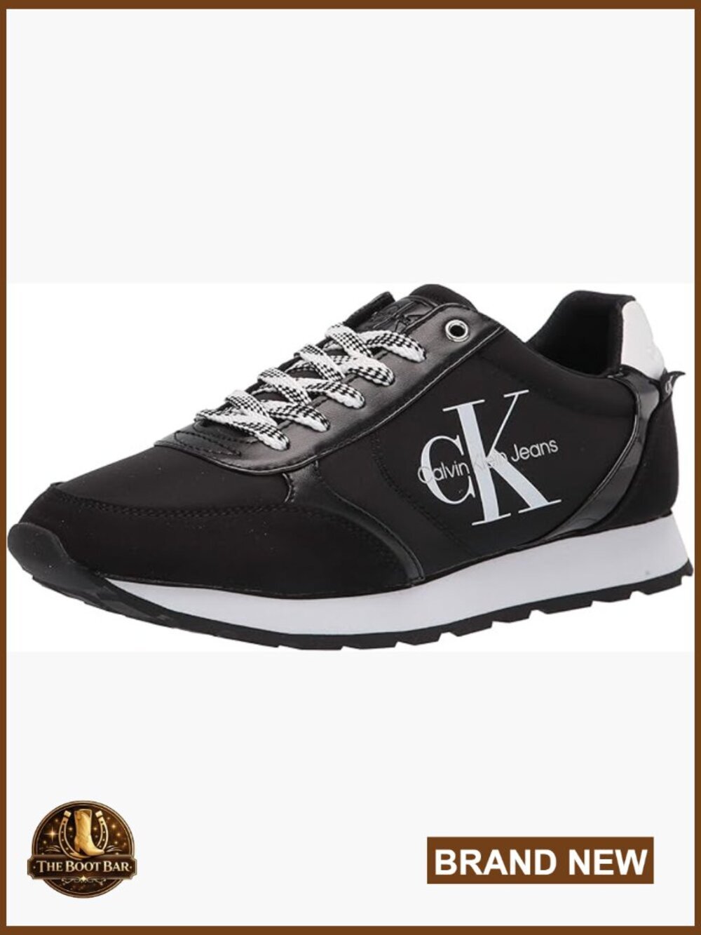 Retro-Inspired Jogger Sneakers with Suede Trim and Lace-Up Closure